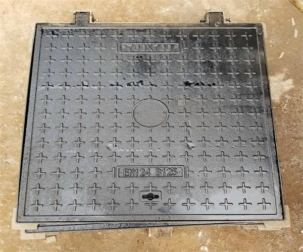 重型球墨铸铁井盖圆形方形 φ700(zq)重型球墨铸铁井盖